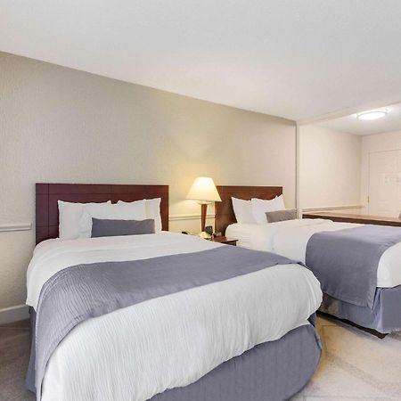 The Blu Hotel Blue Ash Cincinnati, Ascend Hotel Collection Extérieur photo
