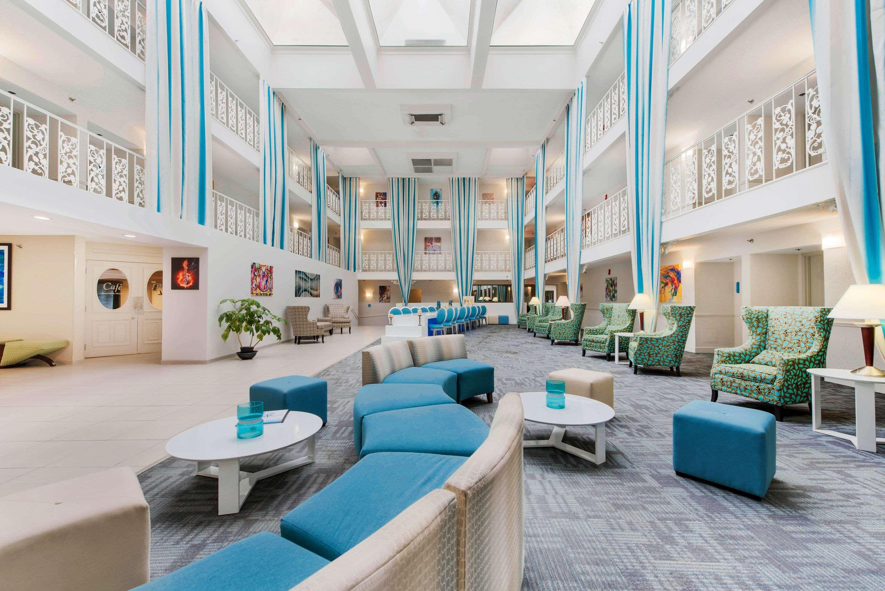 The Blu Hotel Blue Ash Cincinnati, Ascend Hotel Collection Extérieur photo