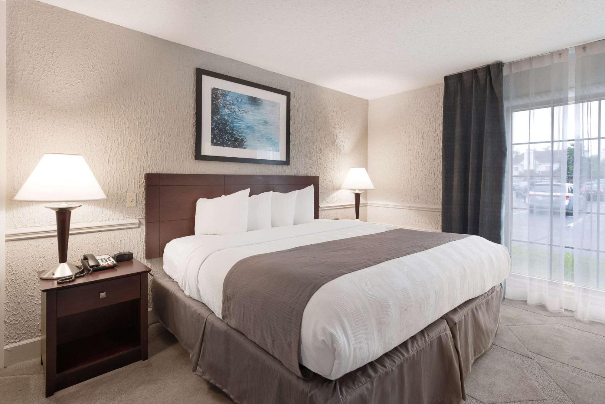 The Blu Hotel Blue Ash Cincinnati, Ascend Hotel Collection Extérieur photo