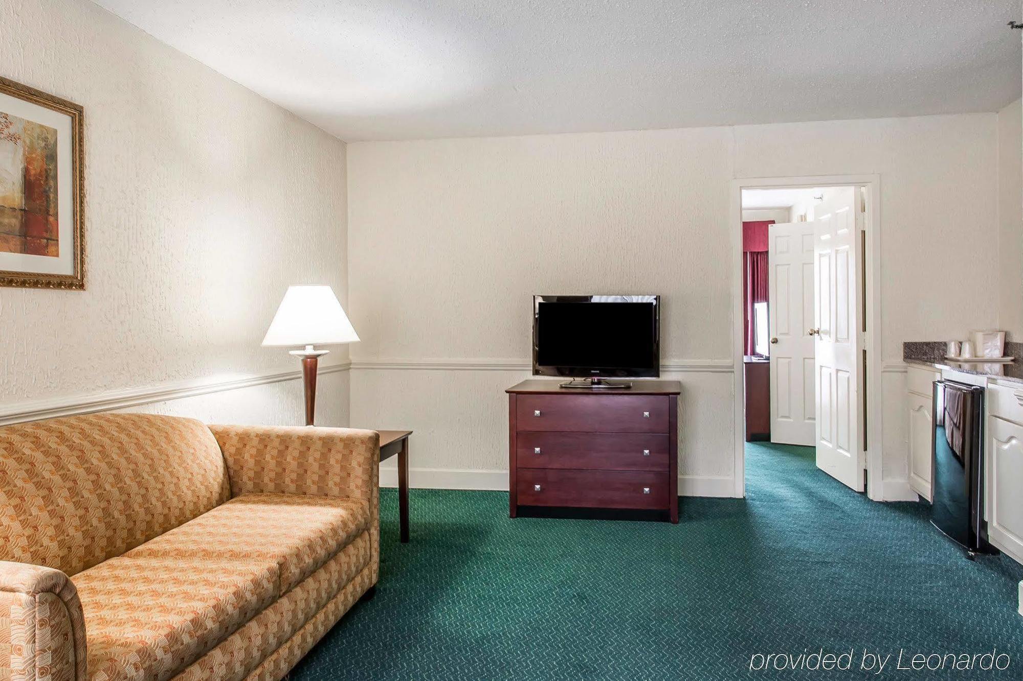 The Blu Hotel Blue Ash Cincinnati, Ascend Hotel Collection Extérieur photo