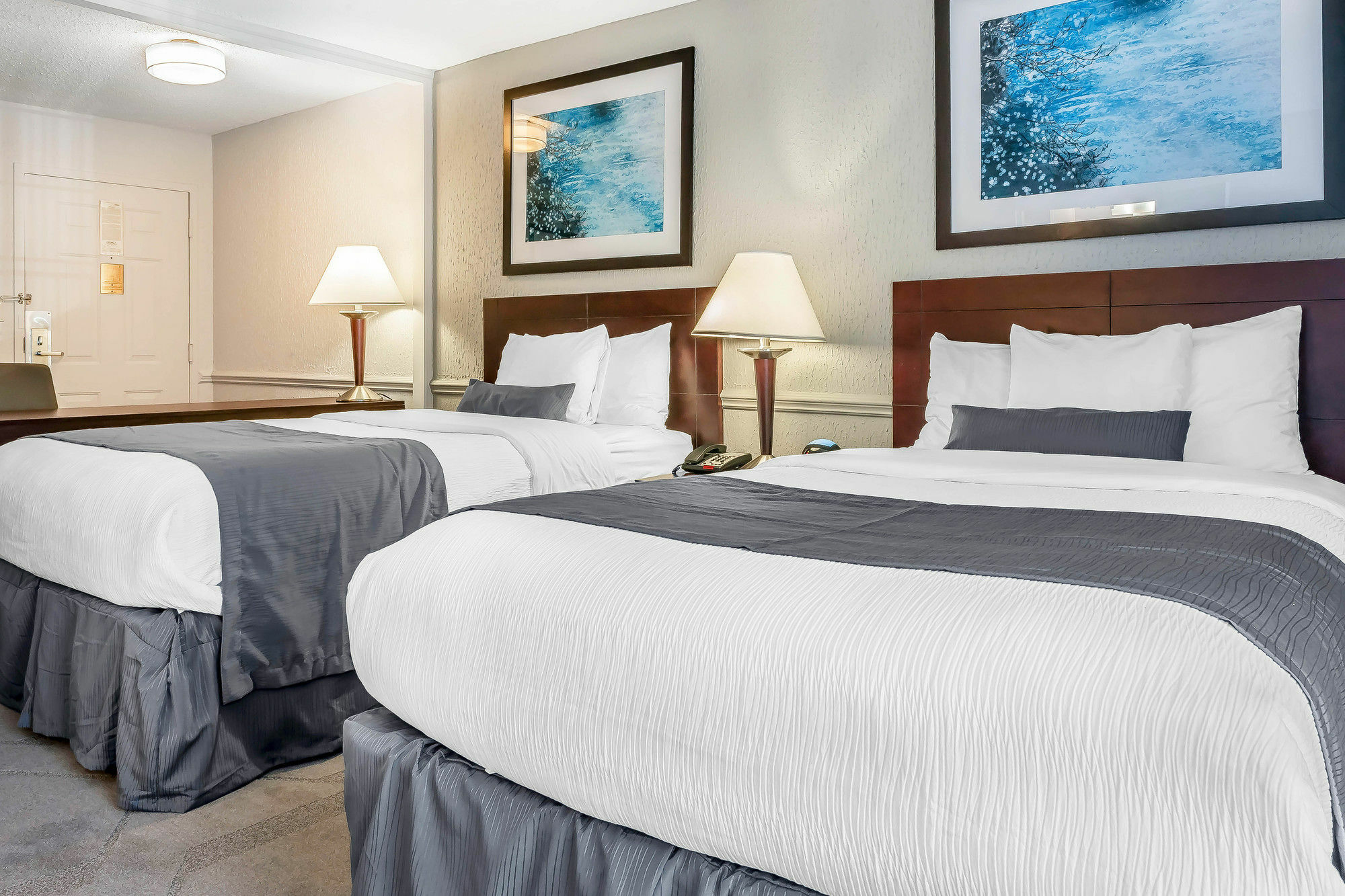 The Blu Hotel Blue Ash Cincinnati, Ascend Hotel Collection Extérieur photo