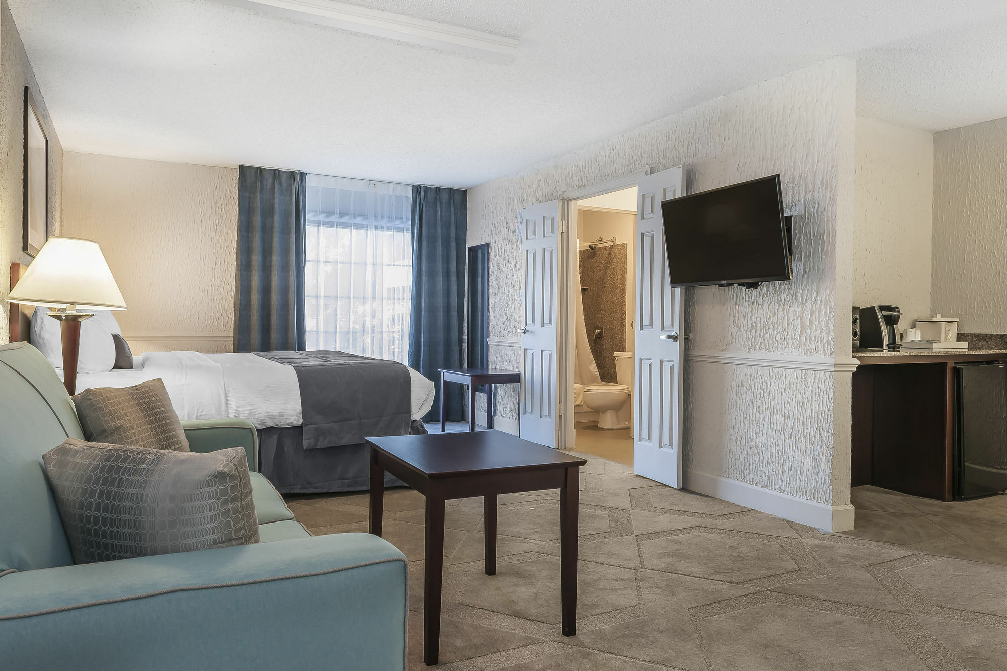 The Blu Hotel Blue Ash Cincinnati, Ascend Hotel Collection Extérieur photo